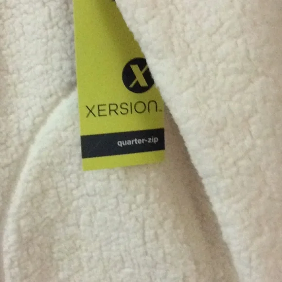 Xersion, women’s sweater, size Medium - Picture 4 of 7